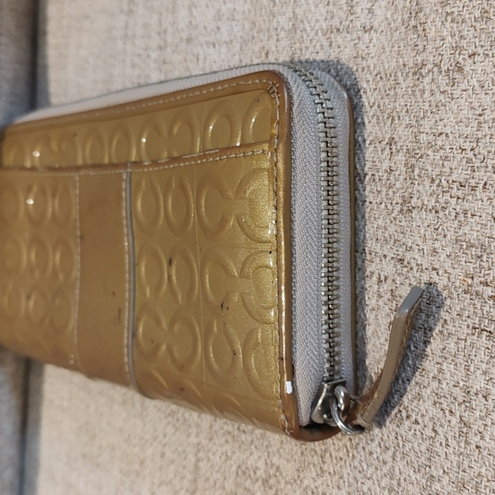 Coach Gold Patent Leather Wallet•Used•Color Transfer•Zippy Wallet - Picture 4 of 9